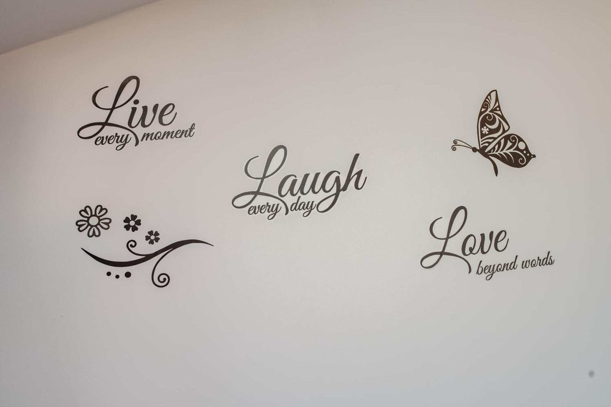 Dali II Apartment Новаля Екстериор снимка