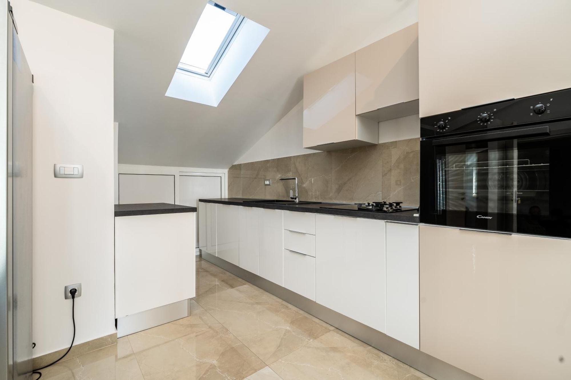Dali II Apartment Новаля Екстериор снимка