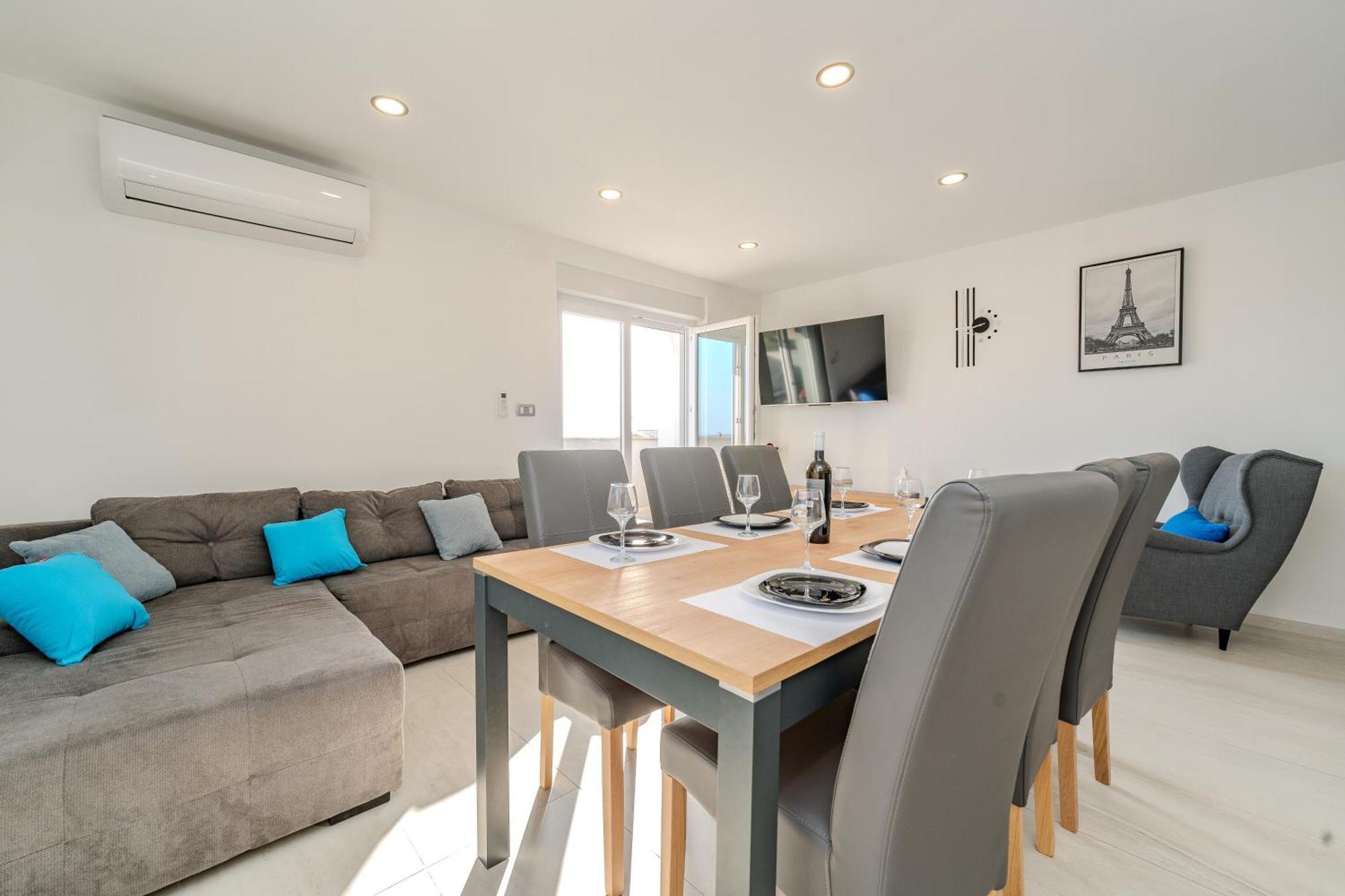 Dali II Apartment Новаля Екстериор снимка