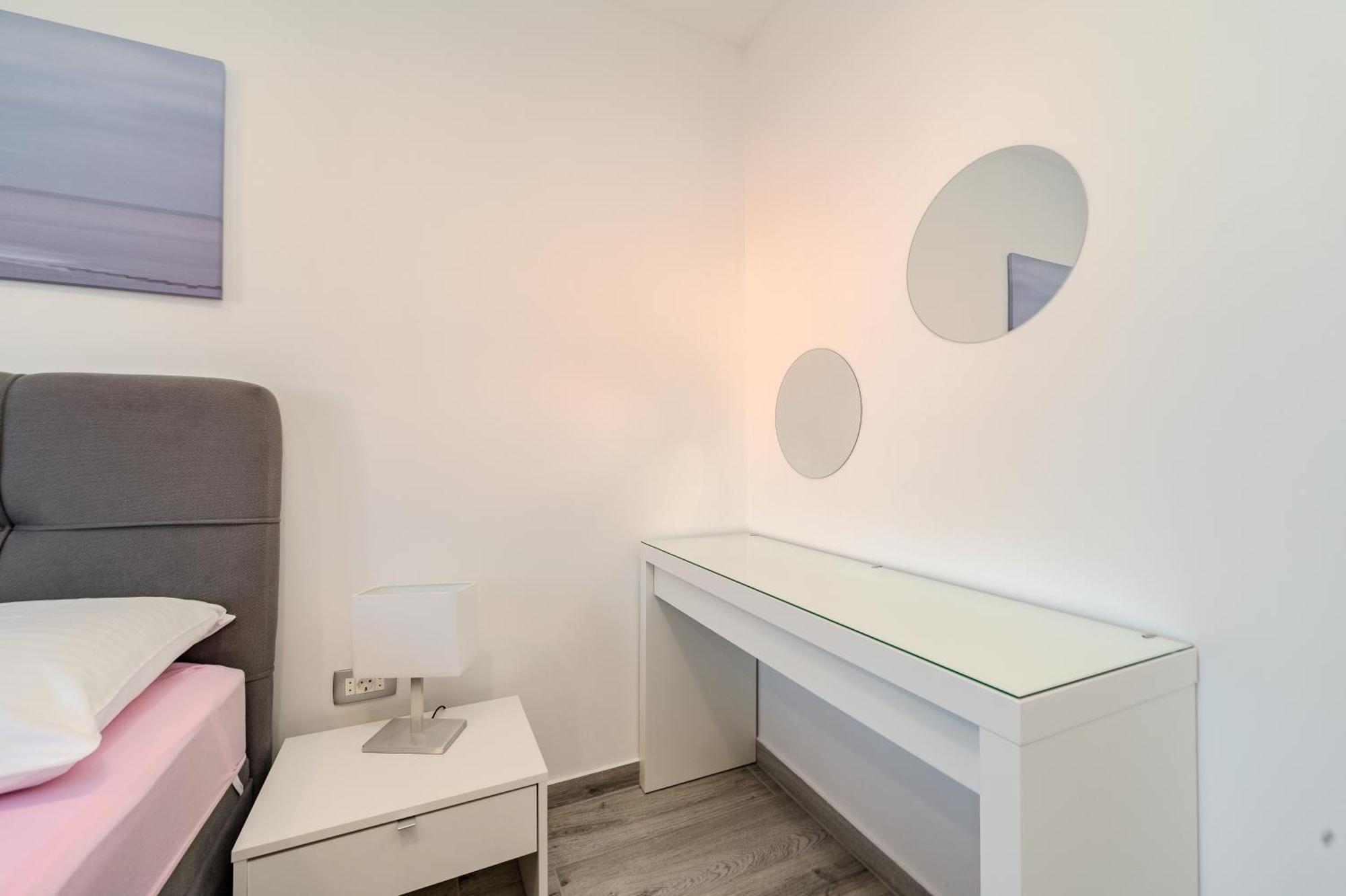 Dali II Apartment Новаля Екстериор снимка