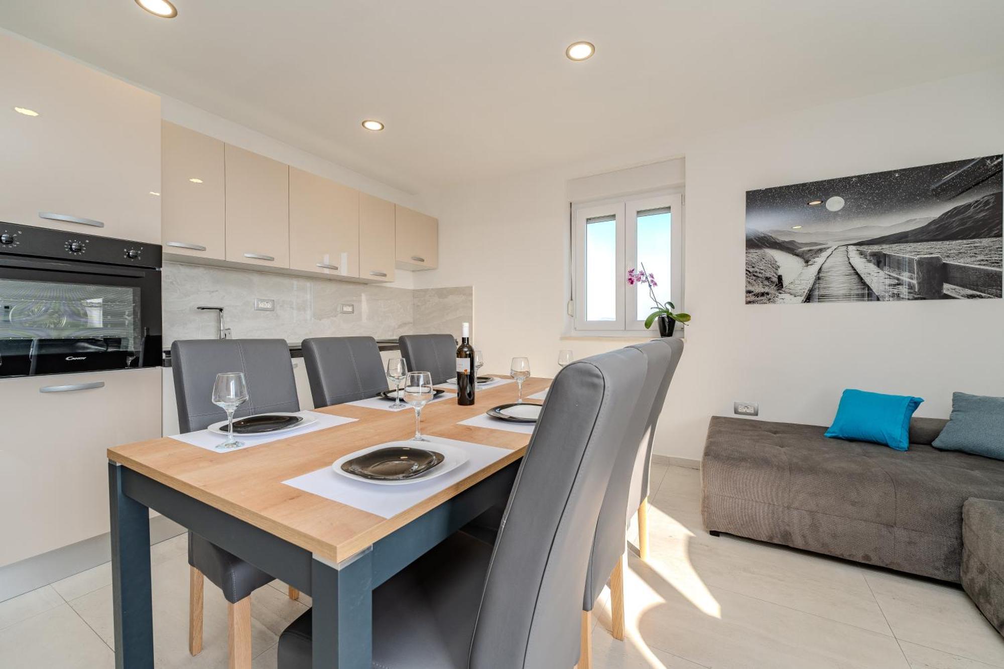 Dali II Apartment Новаля Екстериор снимка